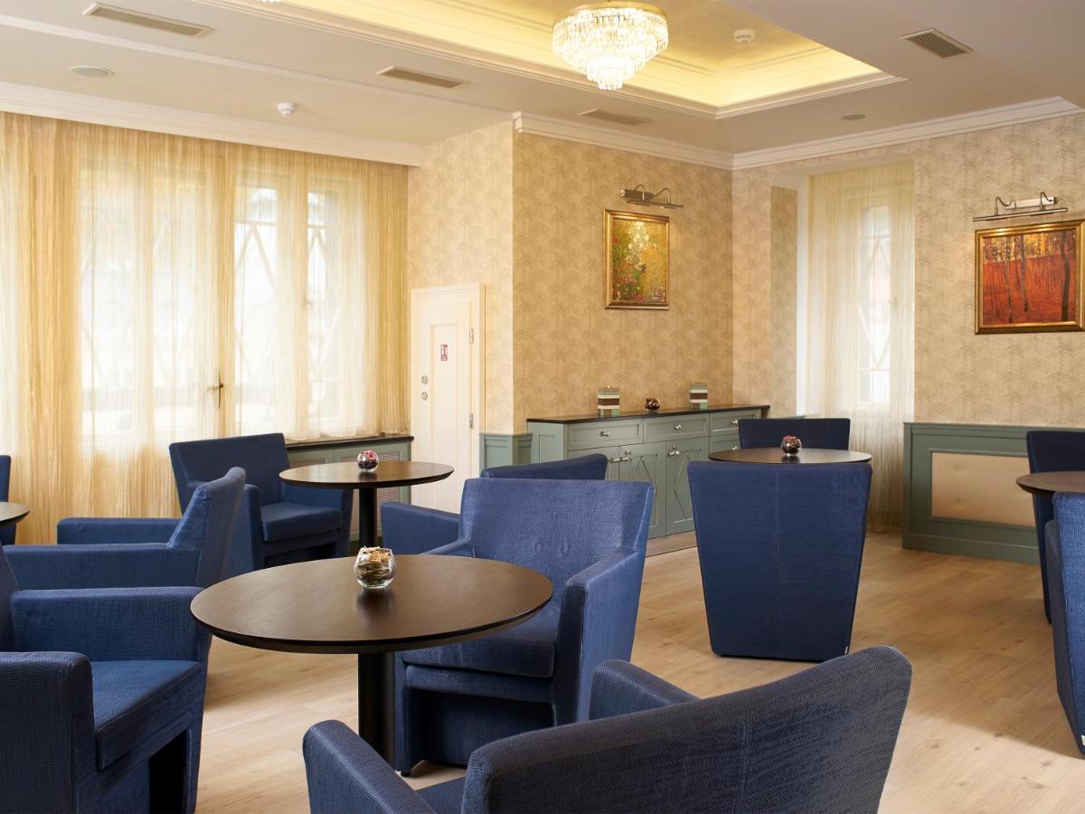 Ea Apartmany Mozart Karlovy Vary Exterior photo