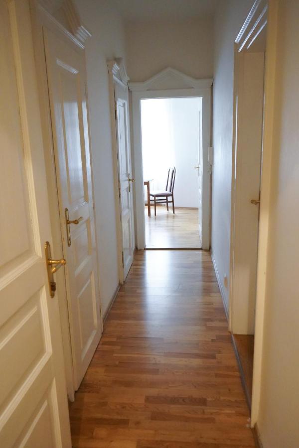 Ea Apartmany Mozart Karlovy Vary Exterior photo