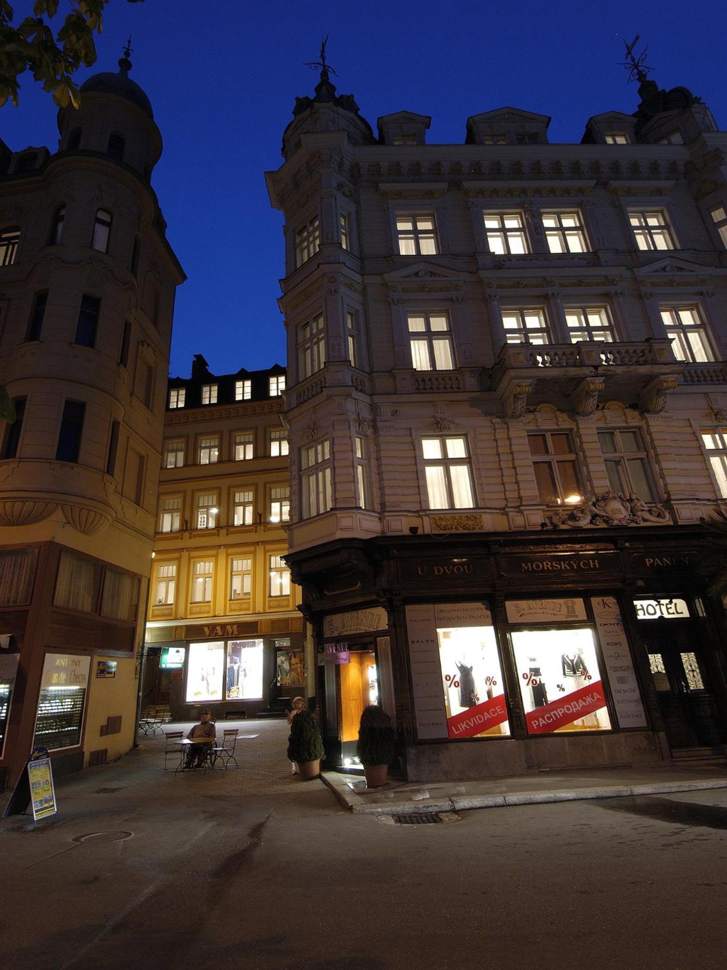 Ea Apartmany Mozart Karlovy Vary Exterior photo